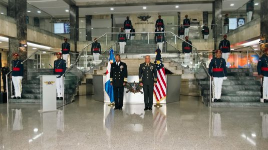 Comando Sur de EE.UU. y Ministerio de Defensa de RD fortalecen cooperación estratégica y de seguridad regional