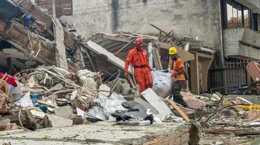 La familia más rica de Colombia dona 48 millones de dólares para la reconstrucción tras el terremoto