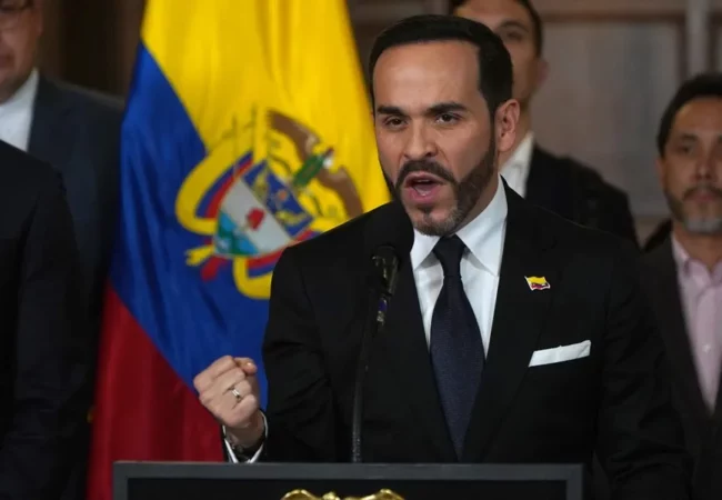 De la Espriella presenta la nueva cúpula militar para «combatir el crimen» en Colombia